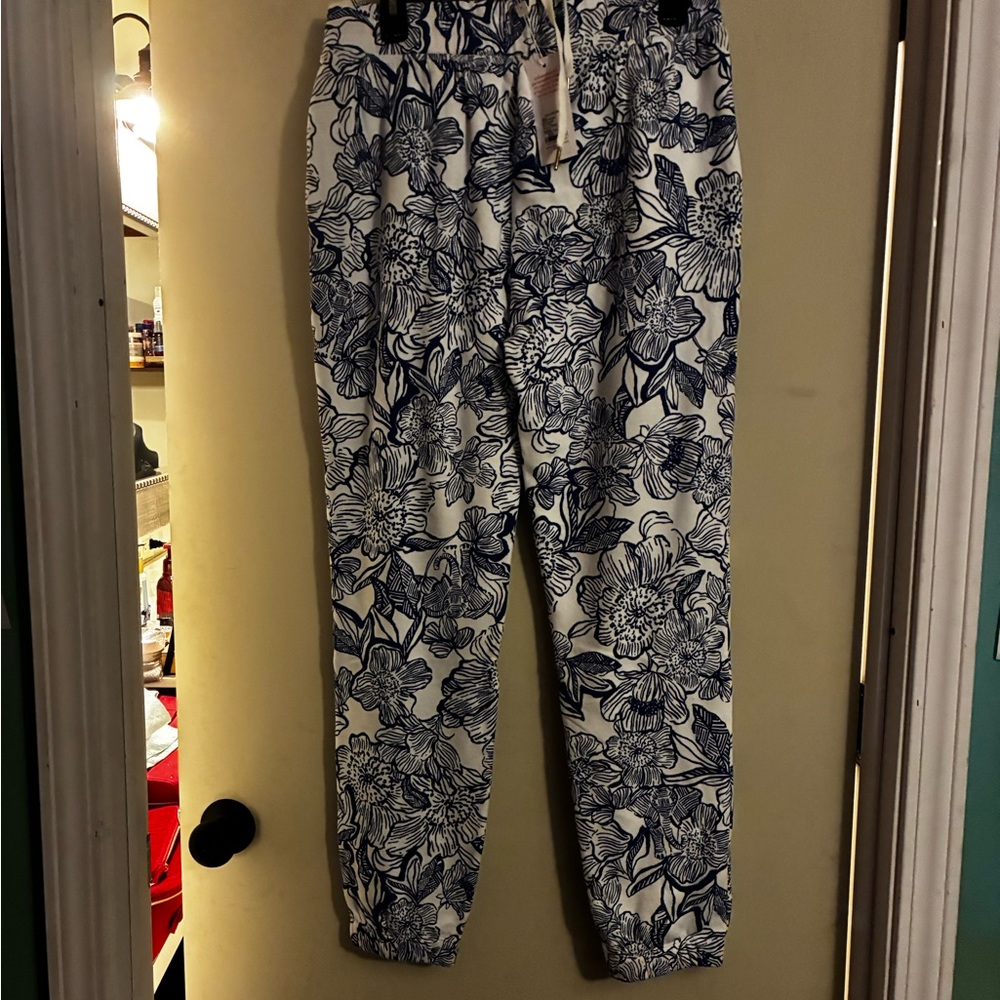 NWT Lilly Pulitzer Ladies * Silvie Jogger Mid Rise Relaxed Fit